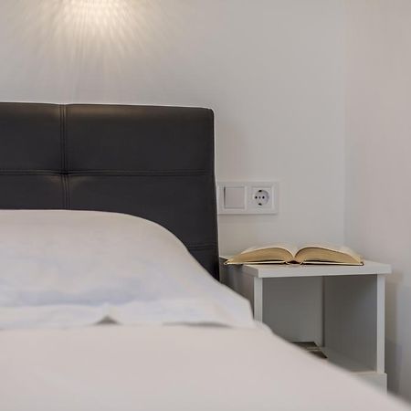 בול Apartments Biserka מראה חיצוני תמונה