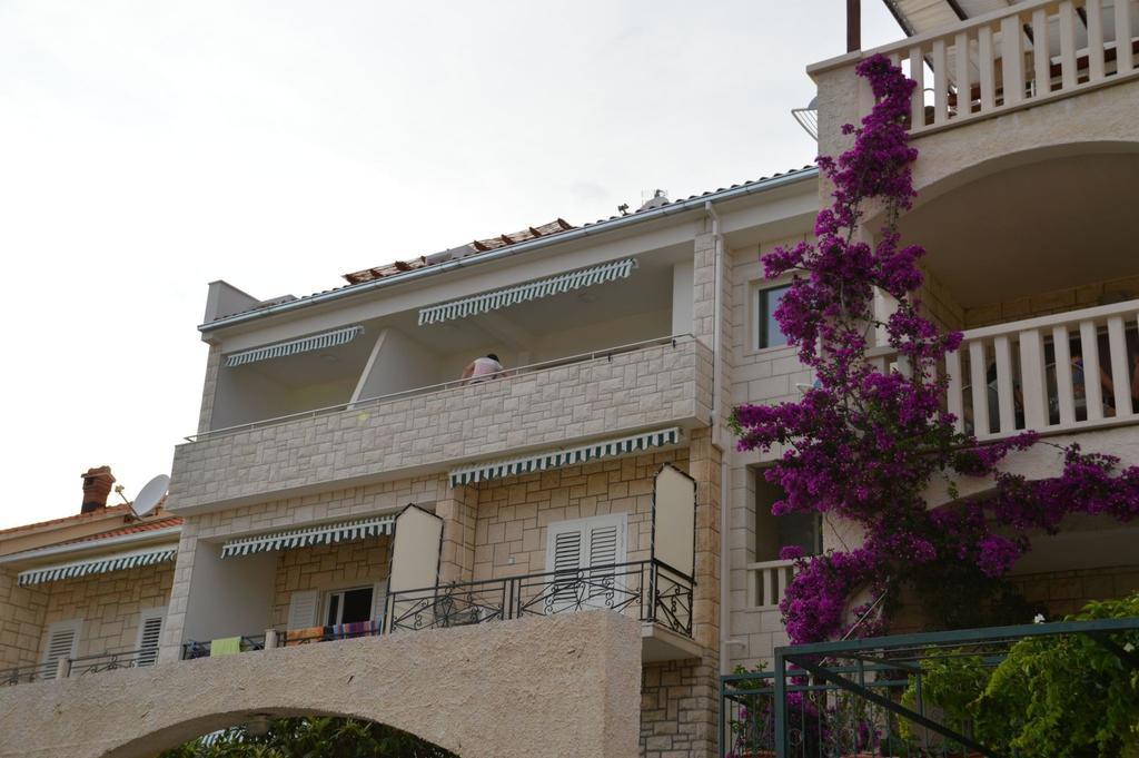 בול Apartments Biserka מראה חיצוני תמונה