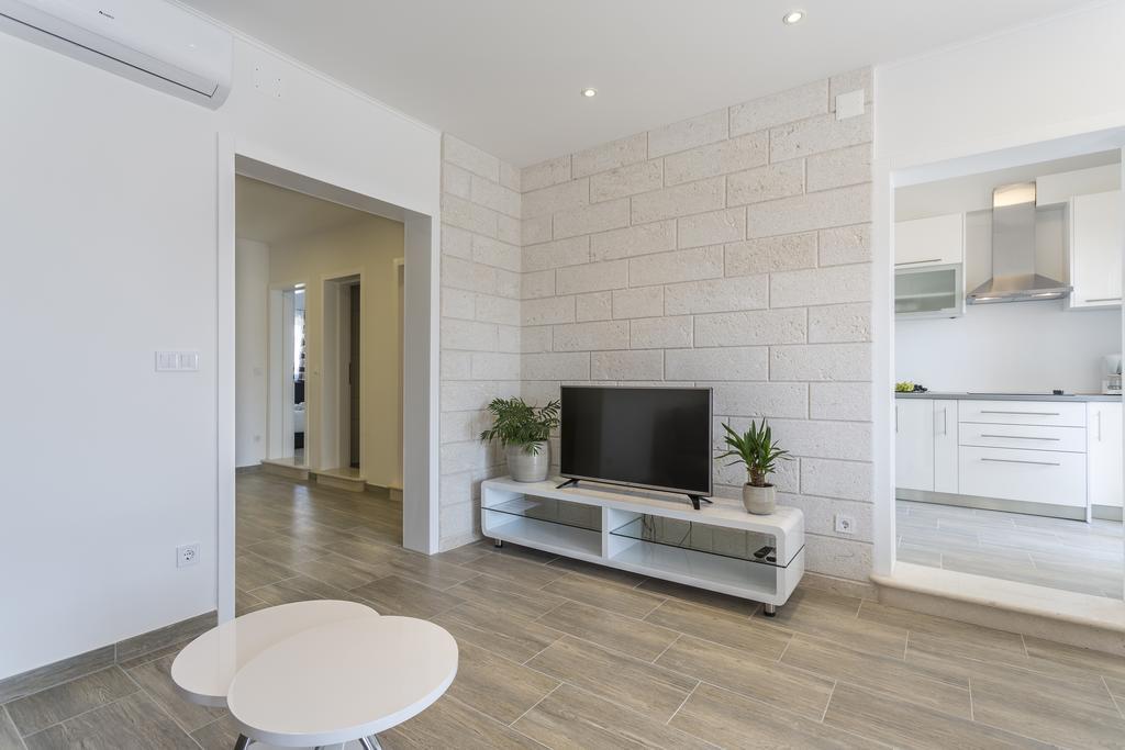 בול Apartments Biserka מראה חיצוני תמונה
