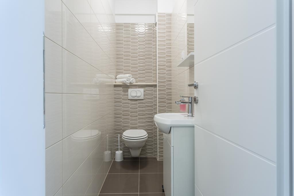 בול Apartments Biserka מראה חיצוני תמונה